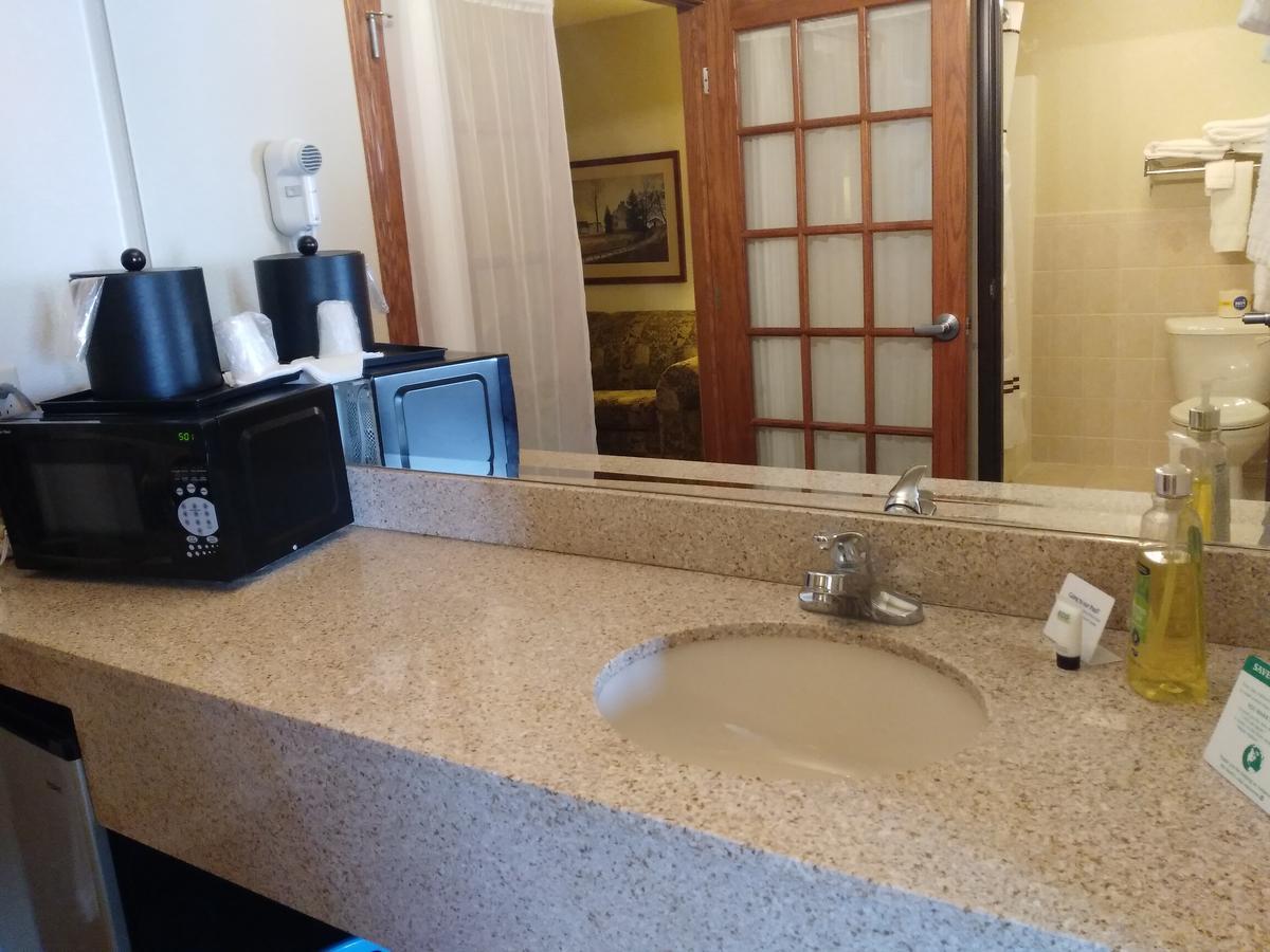 Madelia Hotel & Suites Extérieur photo