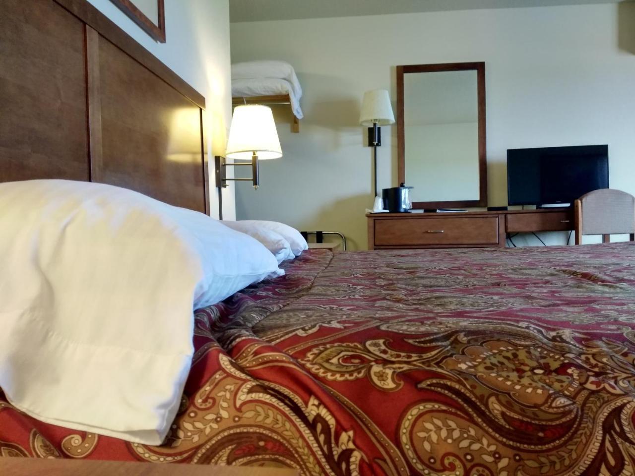 Madelia Hotel & Suites Extérieur photo