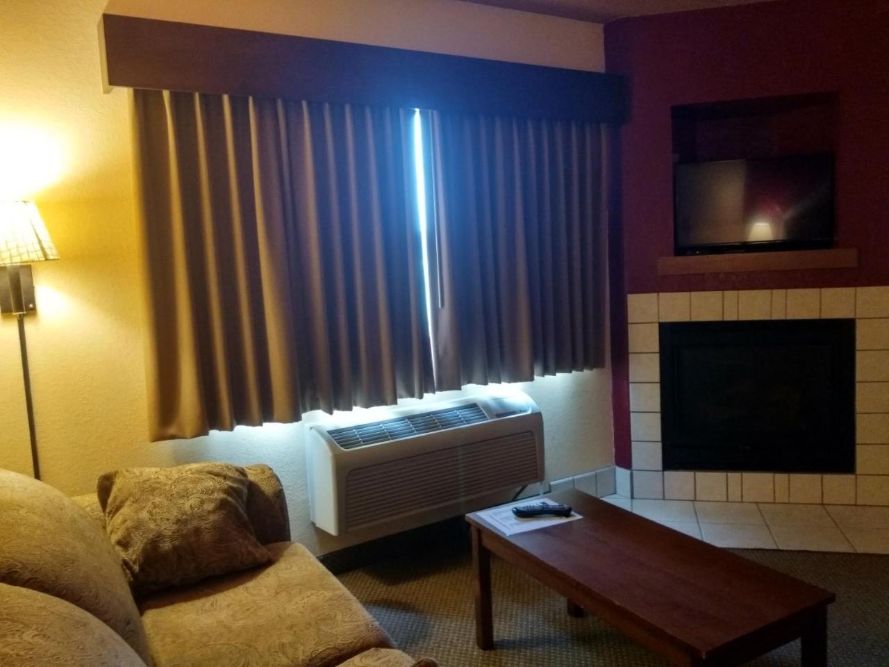 Madelia Hotel & Suites Extérieur photo