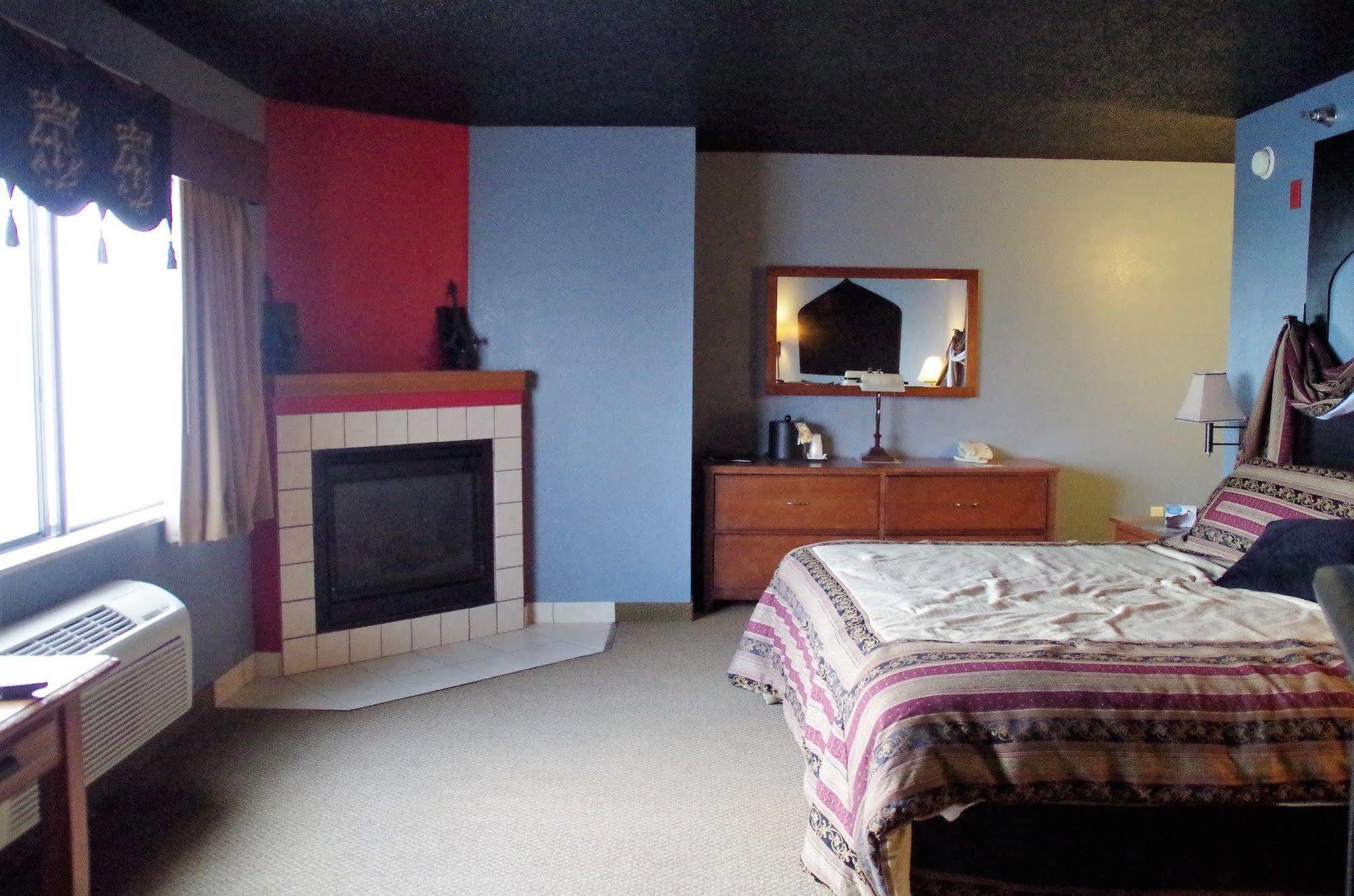 Madelia Hotel & Suites Extérieur photo